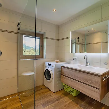 Auszeit, * 图克斯